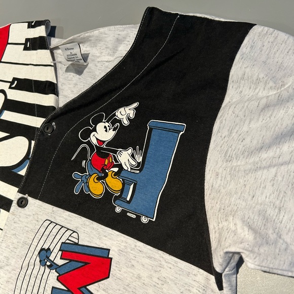 Mickey & Co Super Rare Disney Must Have Iconic Button Down - Picture 10 of 16